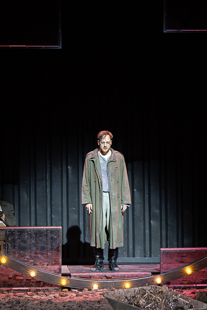 2526_01-Draußen vor der Tür-7406
